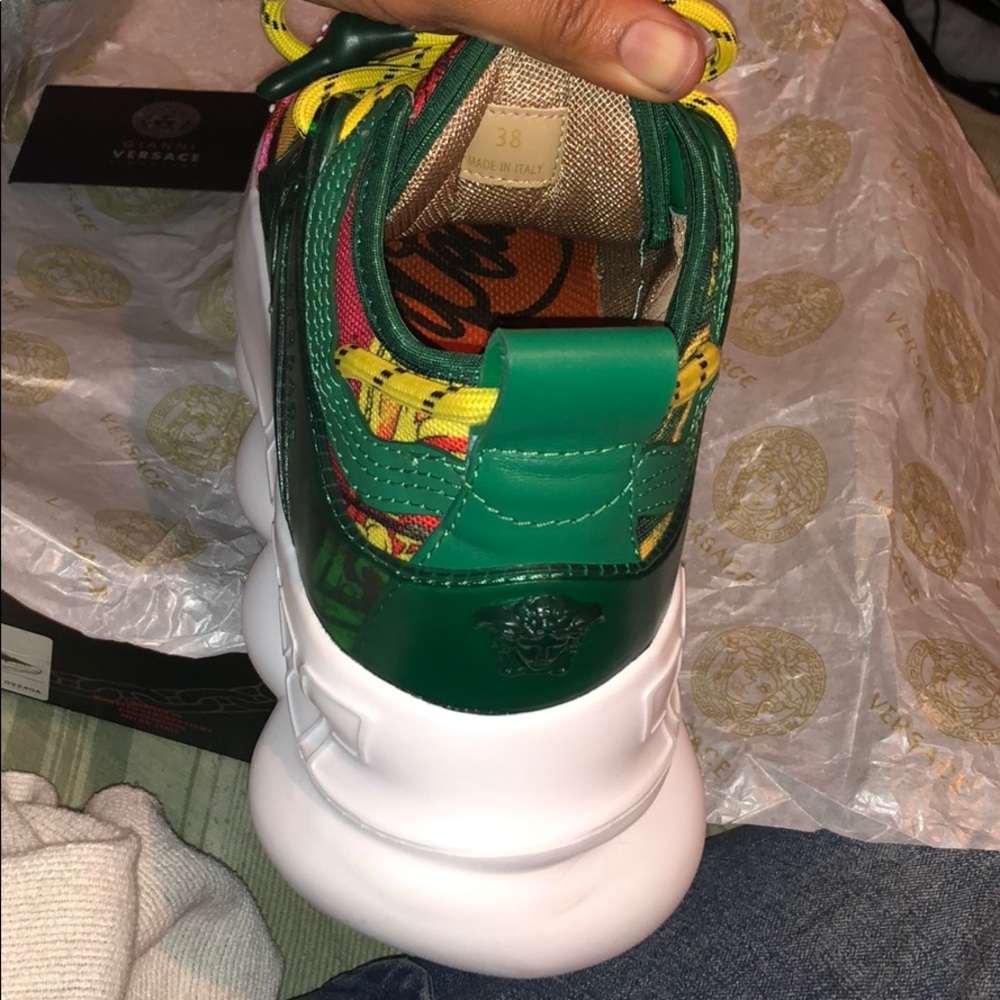 Versace Chain Reaction - Picture 1 of 7